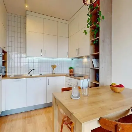 Modern Near Airport With Free Parking * Bratislava